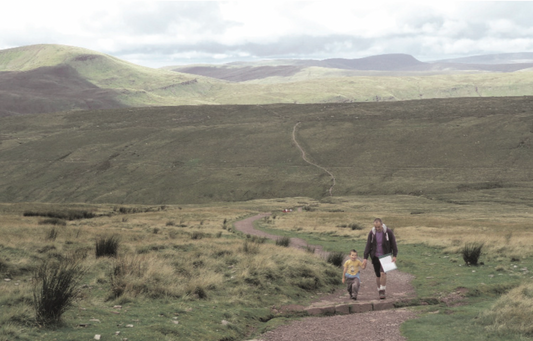 Walking with children: how to enjoy family days out for free