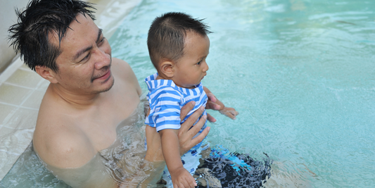 How swimming helped this dad bond with his new baby